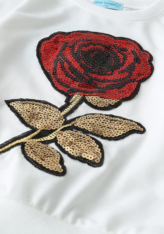 Lisa T-shirt & Rose Pants Lisa T-shirt & Rose Pants