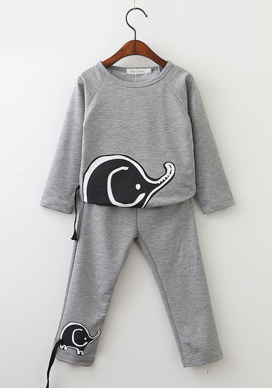 Sweatshirts & Pants Suit Sweatshirts & Pants Suit