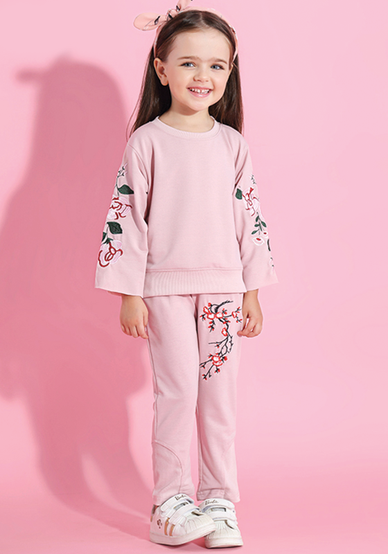 Sweatshirts & Pants Suit Sweatshirts & Pants Suit