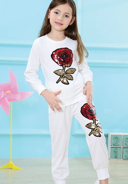 Lisa T-shirt & Rose Pants