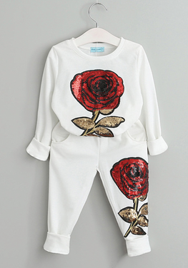 Lisa T-shirt & Rose Pants