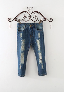 Antuk Ripped Jeans